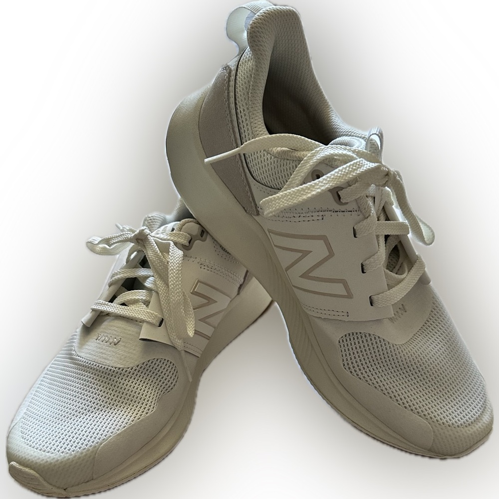 New Balance Dynasoft UA 900 Womens 7.5